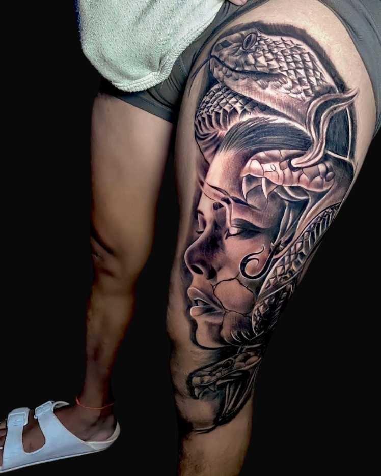 portrait-tattoo-at-bulan-bali-ink